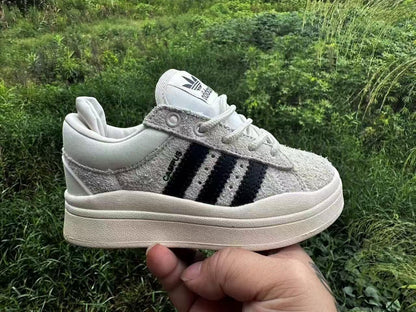 KIDS SNEAKERS