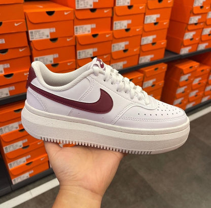 ADULT SNEAKERS