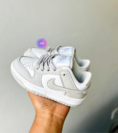 KIDS SNEAKERS