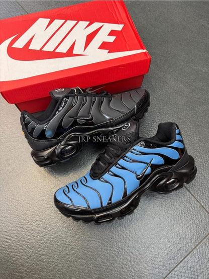 ADULT SNEAKERS
