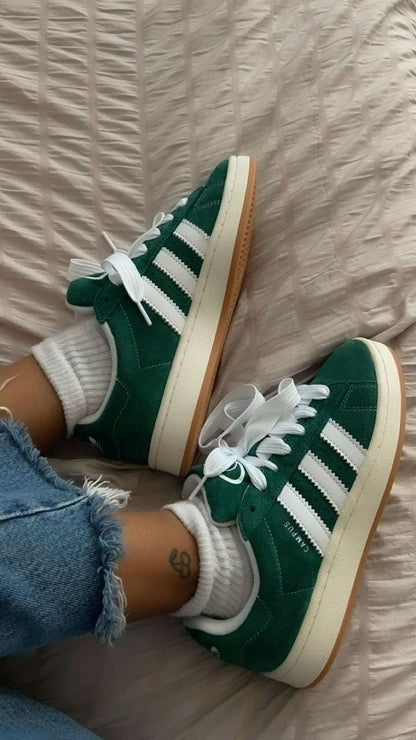ADULT SNEAKERS