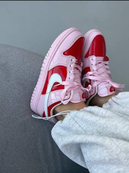 KIDS SNEAKERS