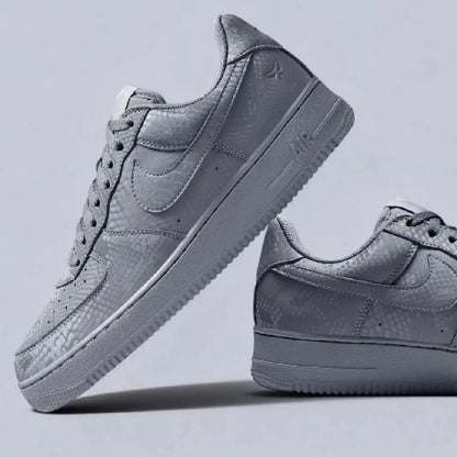 ADULT SNEAKERS
