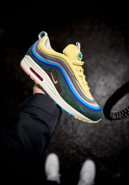 ADULT SNEAKERS