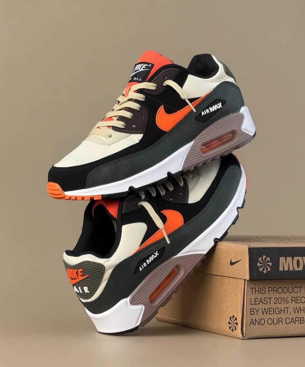 ADULT SNEAKERS