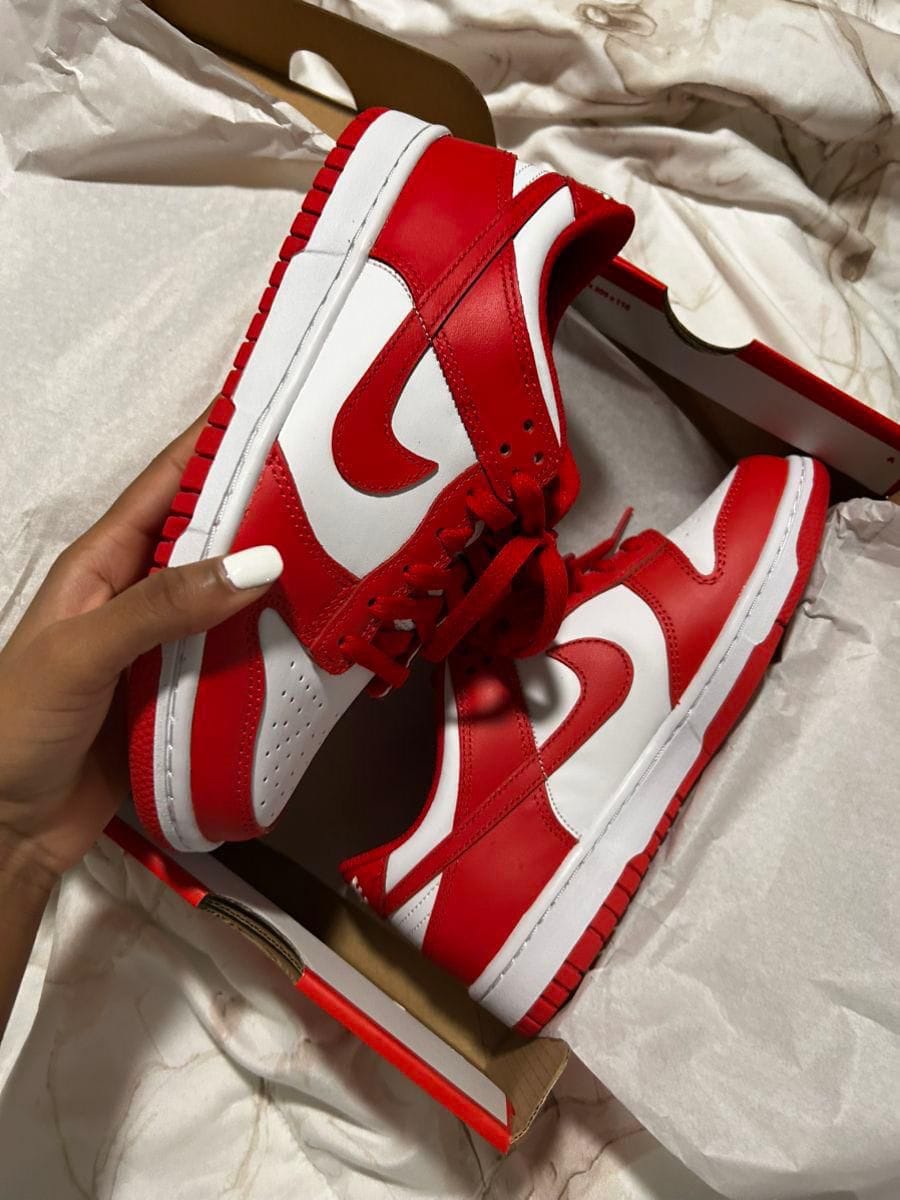 ADULT SNEAKERS