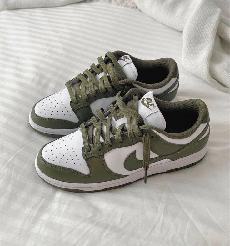 ADULT SNEAKERS