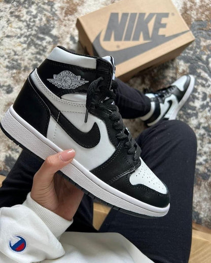 ADULT SNEAKERS