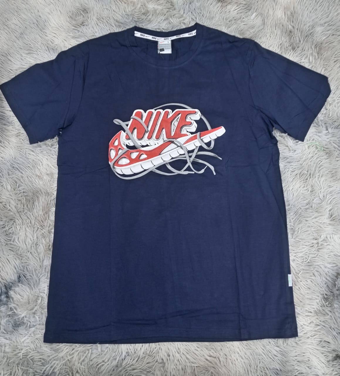 NIKE T-SHIRTS