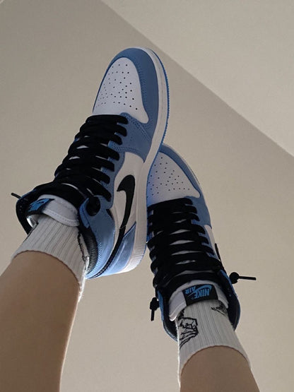 ADULT SNEAKERS